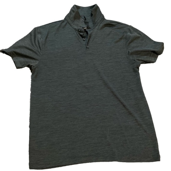 MEN’S Performance Polo - Picture 1 of 3